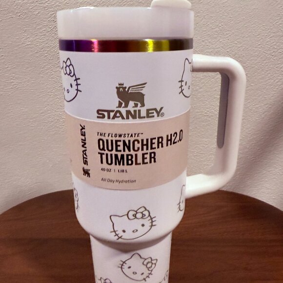Stanley Hello Kitty Brand New - Picture 1 of 1